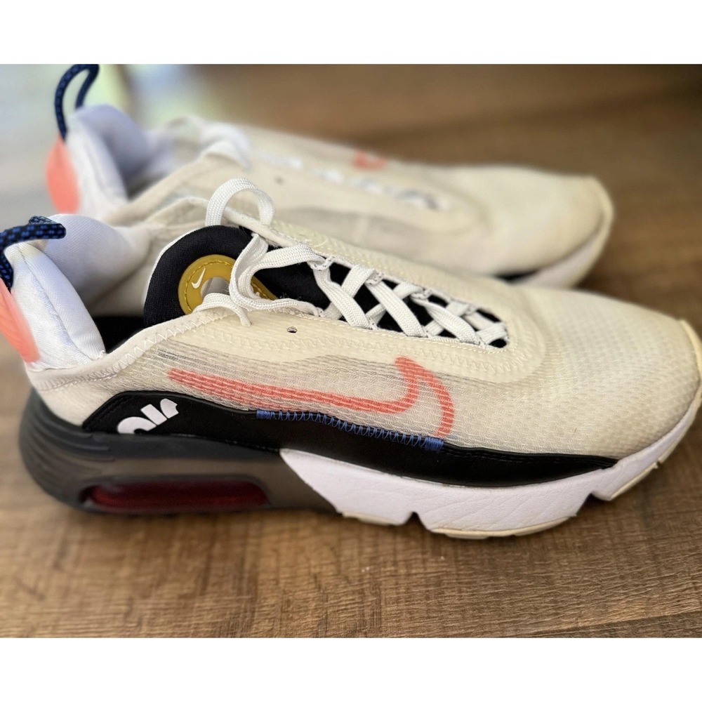 Nike Air Max Shoes Womens Size 6 Comfort DC4464-100 Sneakers Running 2090